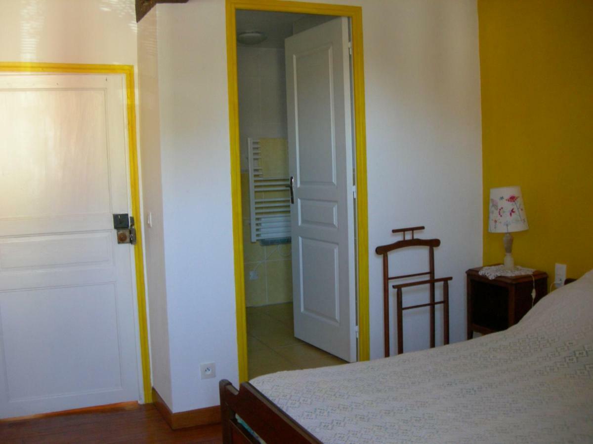 Sous La Glycine Bed and Breakfast Miélan Εξωτερικό φωτογραφία